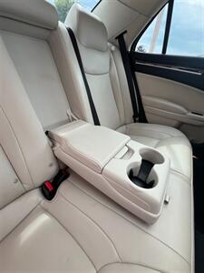 2015 Chrysler 300 Limited - Photo 13 - Macomb, IL 61455