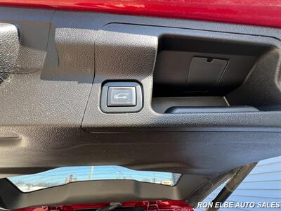 2020 GMC Acadia SLE   - Photo 15 - Macomb, IL 61455