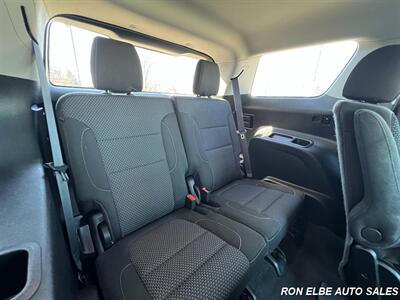 2020 GMC Acadia SLE   - Photo 16 - Macomb, IL 61455