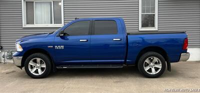 2017 RAM 1500 SLT   - Photo 3 - Macomb, IL 61455