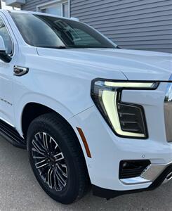2025 GMC Yukon Elevation - Photo 7 - Macomb, IL 61455
