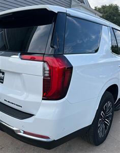 2025 GMC Yukon Elevation - Photo 9 - Macomb, IL 61455