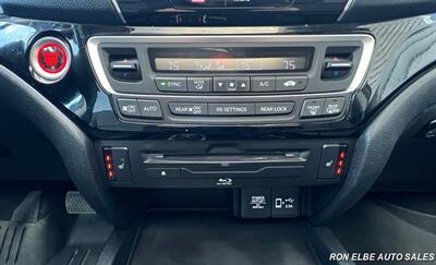 2022 Honda Pilot Touring - Photo 23 - Macomb, IL 61455