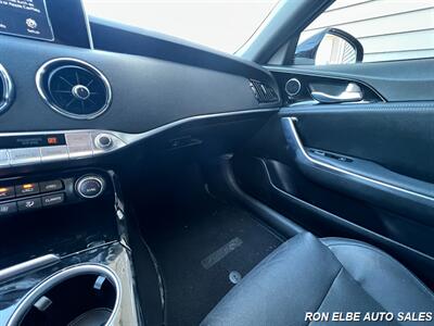 2020 Kia Stinger GT-Line   - Photo 21 - Macomb, IL 61455