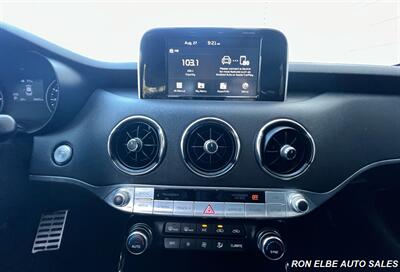 2020 Kia Stinger GT-Line   - Photo 18 - Macomb, IL 61455
