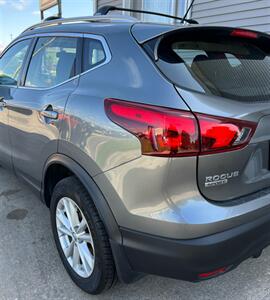 2018 Nissan Rogue Sport SV - Photo 10 - Macomb, IL 61455