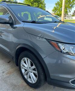 2018 Nissan Rogue Sport SV - Photo 7 - Macomb, IL 61455