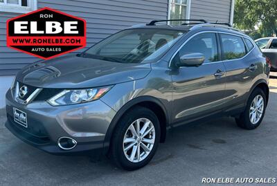 2018 Nissan Rogue Sport SV - Photo 1 - Macomb, IL 61455