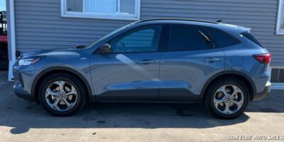 2025 Ford Escape ST-Line   - Photo 3 - Macomb, IL 61455