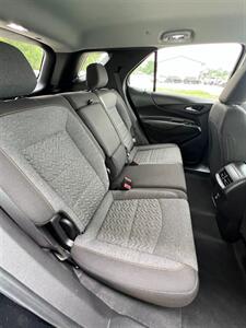 2023 Chevrolet Equinox LT   - Photo 12 - Macomb, IL 61455