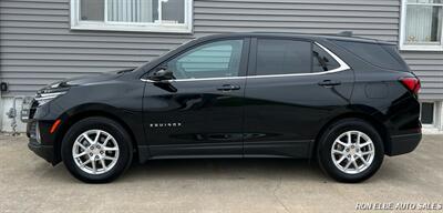 2023 Chevrolet Equinox LT   - Photo 3 - Macomb, IL 61455