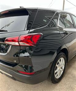 2023 Chevrolet Equinox LT   - Photo 8 - Macomb, IL 61455