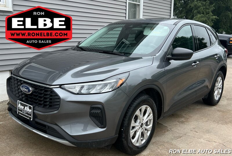 2025 Ford Escape Active   - Photo 1 - Macomb, IL 61455