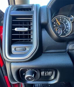 2020 RAM 2500 Tradesman - Photo 28 - Macomb, IL 61455