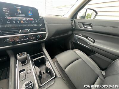 2025 Nissan Pathfinder SL - Photo 24 - Macomb, IL 61455