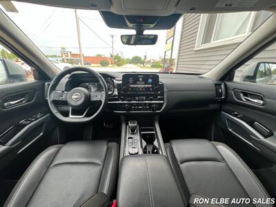 2025 Nissan Pathfinder SL - Photo 18 - Macomb, IL 61455