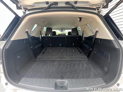 2025 Nissan Pathfinder SL - Photo 14 - Macomb, IL 61455