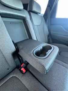 2023 Hyundai SANTA FE SEL - Photo 13 - Macomb, IL 61455
