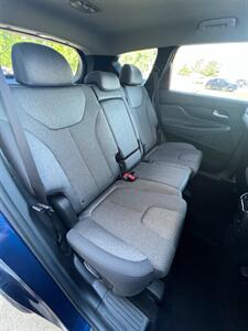 2023 Hyundai SANTA FE SEL - Photo 12 - Macomb, IL 61455