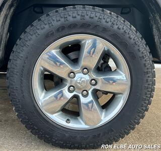 2017 RAM 1500 SLT   - Photo 4 - Macomb, IL 61455