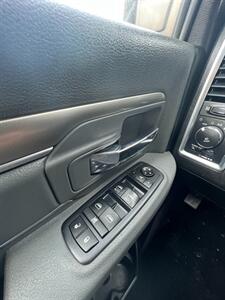2017 RAM 1500 SLT   - Photo 16 - Macomb, IL 61455
