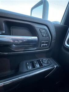 2023 Chevrolet Silverado 3500HD LTZ   - Photo 16 - Macomb, IL 61455