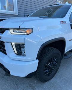 2023 Chevrolet Silverado 3500HD LTZ   - Photo 5 - Macomb, IL 61455