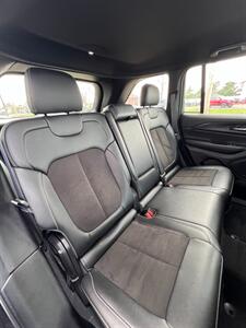 2024 Jeep Grand Cherokee Altitude   - Photo 12 - Macomb, IL 61455