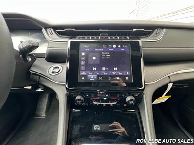2024 Jeep Grand Cherokee Altitude   - Photo 17 - Macomb, IL 61455