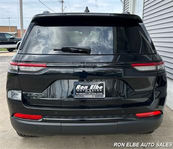 2024 Jeep Grand Cherokee Altitude   - Photo 9 - Macomb, IL 61455