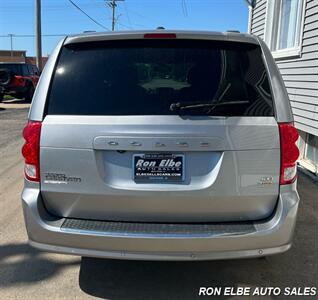 2019 Dodge Grand Caravan SXT - Photo 9 - Macomb, IL 61455