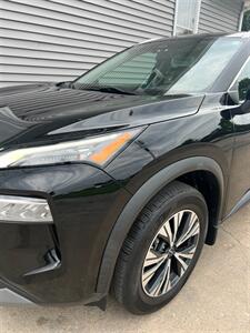 2023 Nissan Rogue SV - Photo 5 - Macomb, IL 61455