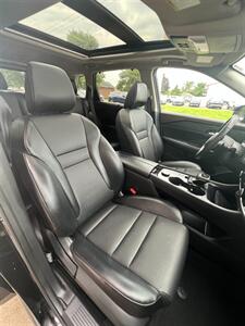 2023 Nissan Rogue SV - Photo 11 - Macomb, IL 61455
