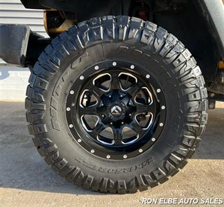 2014 Jeep Wrangler Unlimited Rubicon   - Photo 4 - Macomb, IL 61455