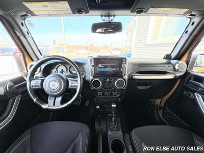 2014 Jeep Wrangler Unlimited Rubicon   - Photo 14 - Macomb, IL 61455