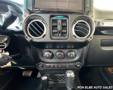 2014 Jeep Wrangler Unlimited Rubicon   - Photo 17 - Macomb, IL 61455