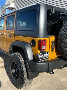 2014 Jeep Wrangler Unlimited Rubicon   - Photo 10 - Macomb, IL 61455