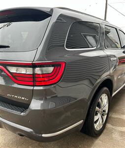 2024 Dodge Durango Citadel - Photo 8 - Macomb, IL 61455