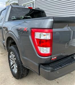 2022 Ford F-150 STX - Photo 10 - Macomb, IL 61455