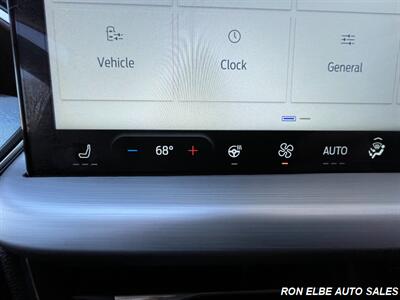 2025 Ford Escape Platinum   - Photo 22 - Macomb, IL 61455