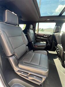 2023 Chevrolet Suburban Premier   - Photo 12 - Macomb, IL 61455