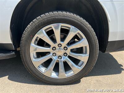 2023 Chevrolet Suburban Premier   - Photo 4 - Macomb, IL 61455