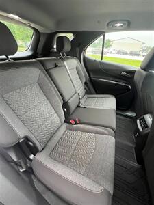 2023 Chevrolet Equinox LT   - Photo 12 - Macomb, IL 61455