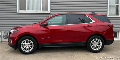 2023 Chevrolet Equinox LT   - Photo 3 - Macomb, IL 61455