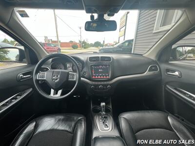 2019 Dodge Journey Crossroad   - Photo 16 - Macomb, IL 61455