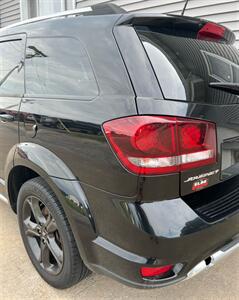 2019 Dodge Journey Crossroad   - Photo 10 - Macomb, IL 61455