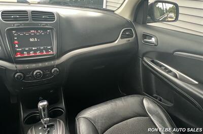 2019 Dodge Journey Crossroad   - Photo 21 - Macomb, IL 61455