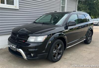 2019 Dodge Journey Crossroad   - Photo 2 - Macomb, IL 61455