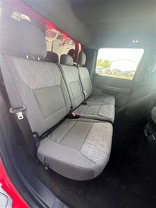 2022 Ford F-150 XLT - Photo 17 - Macomb, IL 61455