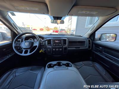 2013 RAM 1500 Express   - Photo 14 - Macomb, IL 61455